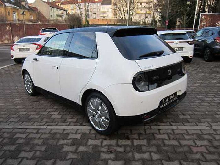 Honda e Advance-Paket + Illumination Paket