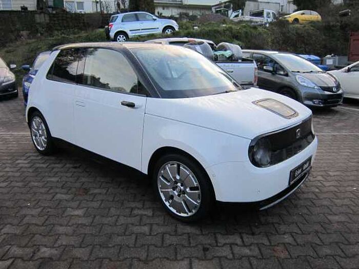 Honda e Advance-Paket + Illumination Paket