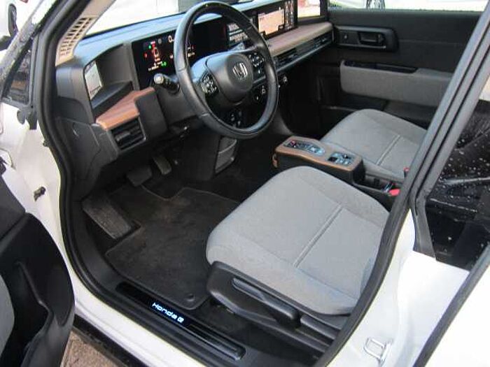 Honda e Advance-Paket + Illumination Paket